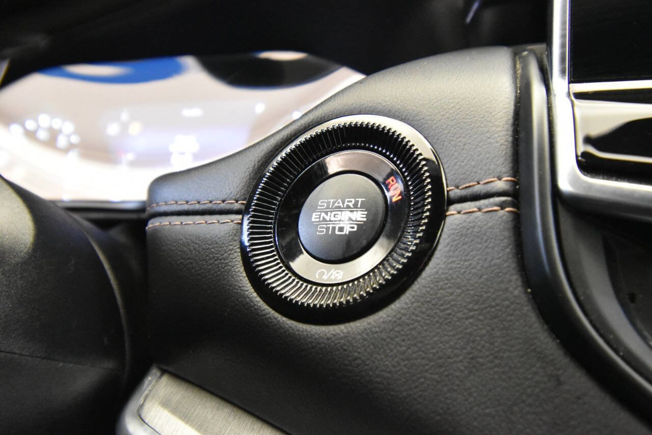 Used 2022 Jeep Compass Limited image 23