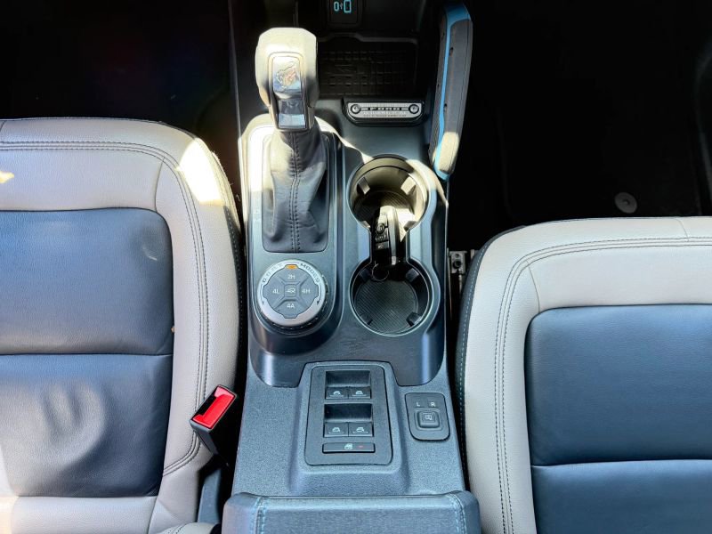 Used 2024 Ford Bronco Wildtrak AWD/4WD image 24