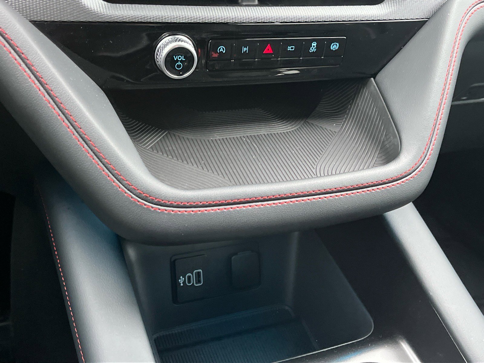 New 2026 Ford Explorer ST-Line w/ ST-Line Street Pack AWD/4WD image 12