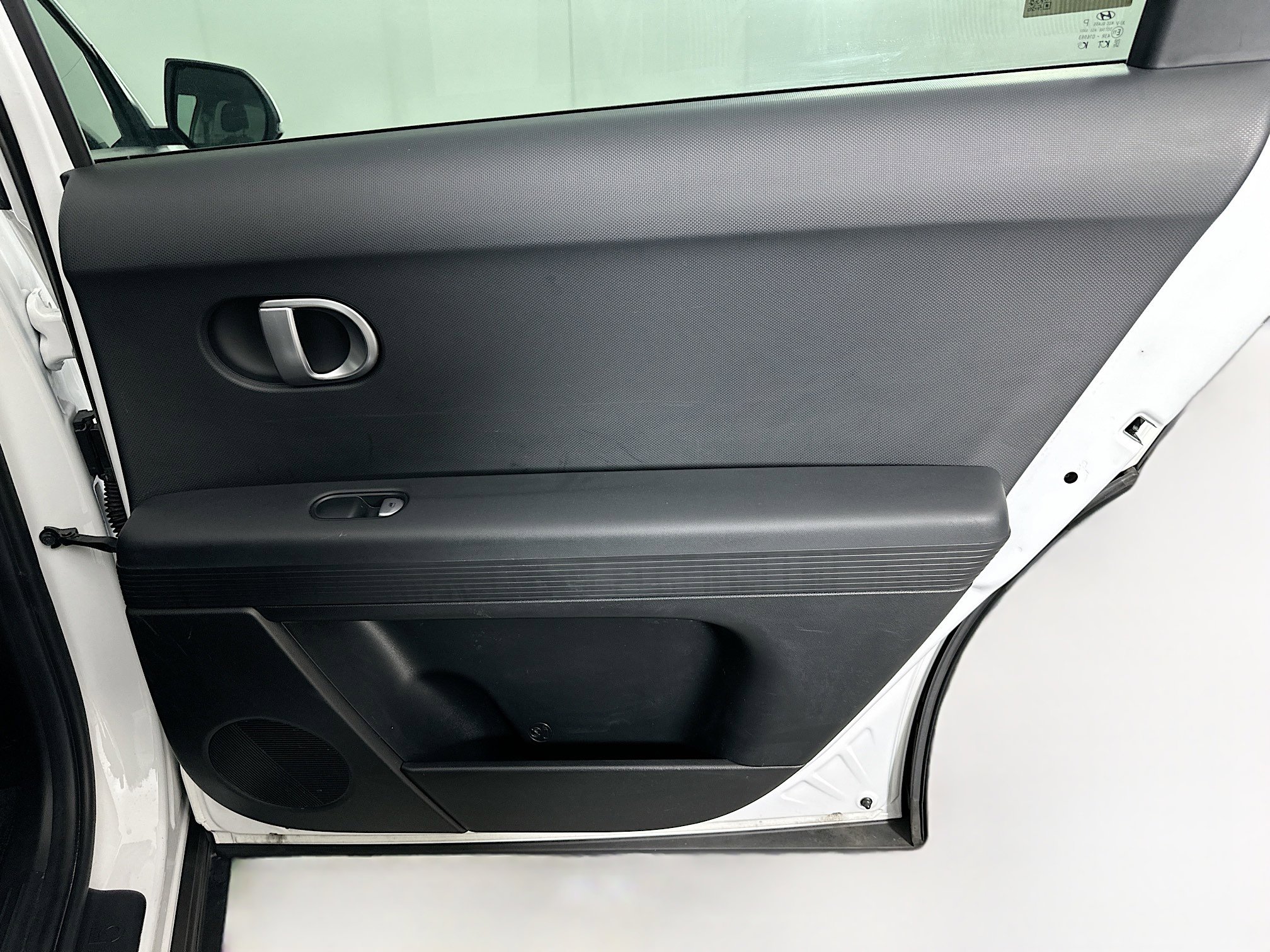 Used 2024 Hyundai Ioniq 5 SE RWD image 29
