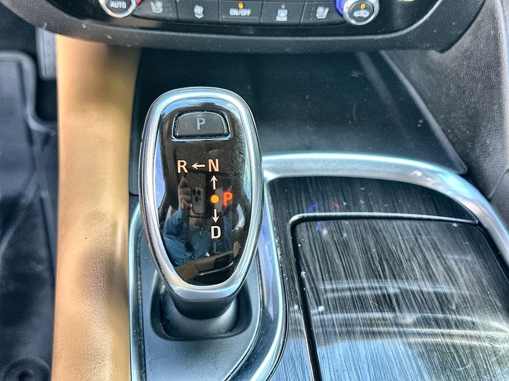 Certified 2018 Buick Enclave Premium w/ Experience Buick Package FWD image 16
