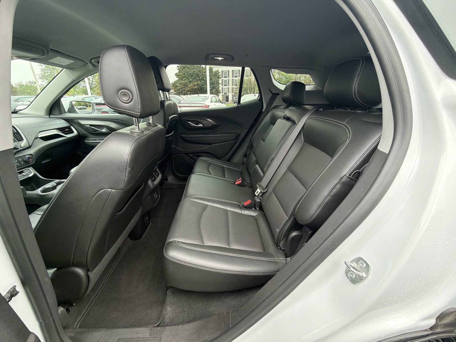 Used 2024 GMC Terrain SLT FWD image 22