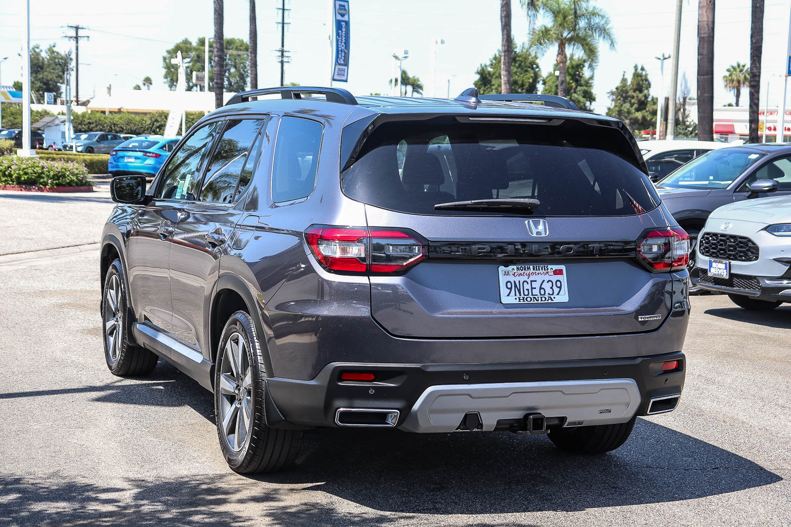 Certified 2025 Honda Pilot Touring image 13
