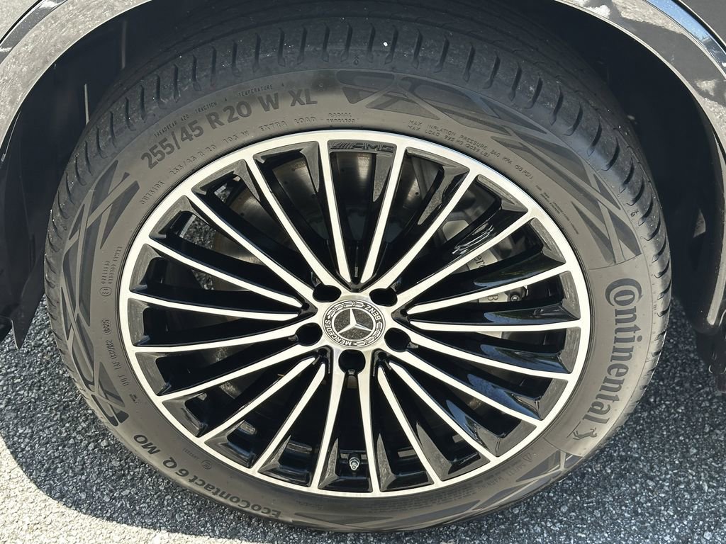 Certified 2025 Mercedes-Benz GLC 300 image 13