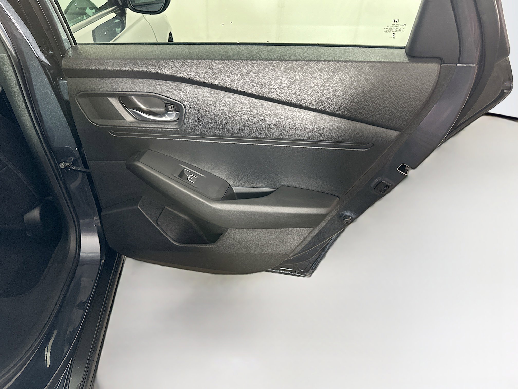 Used 2025 Honda Accord LX image 27