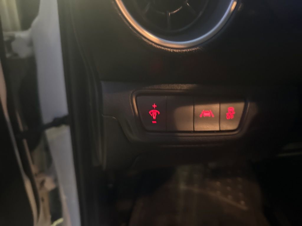 Used 2020 Kia Forte LXS image 12