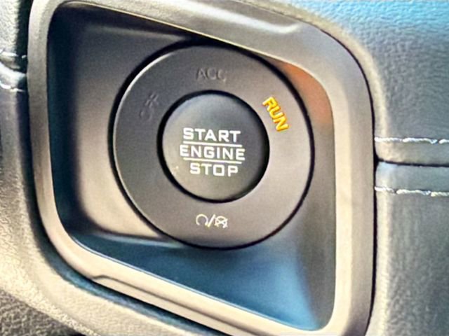 Used 2024 Jeep Wrangler High Altitude image 32