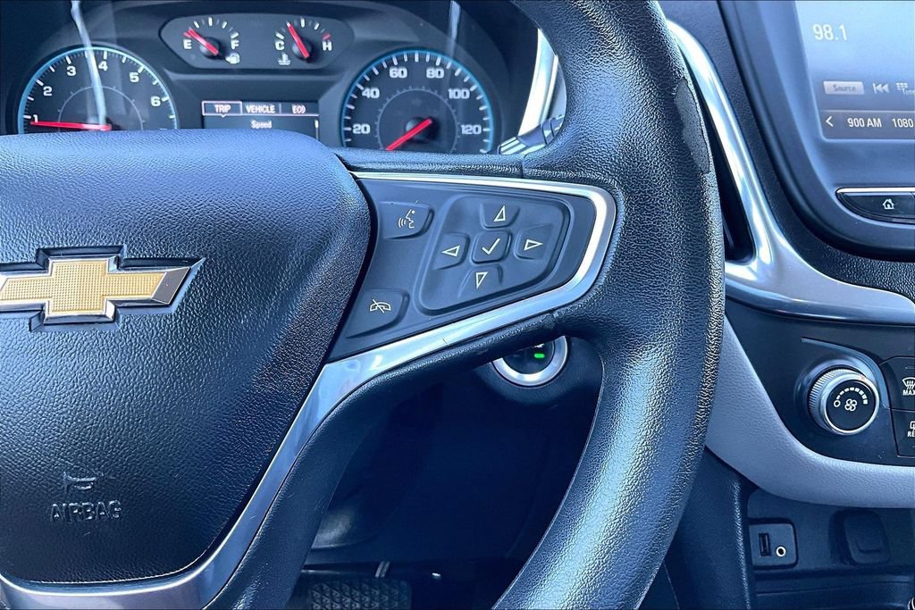 Used 2018 Chevrolet Equinox LS FWD image 19