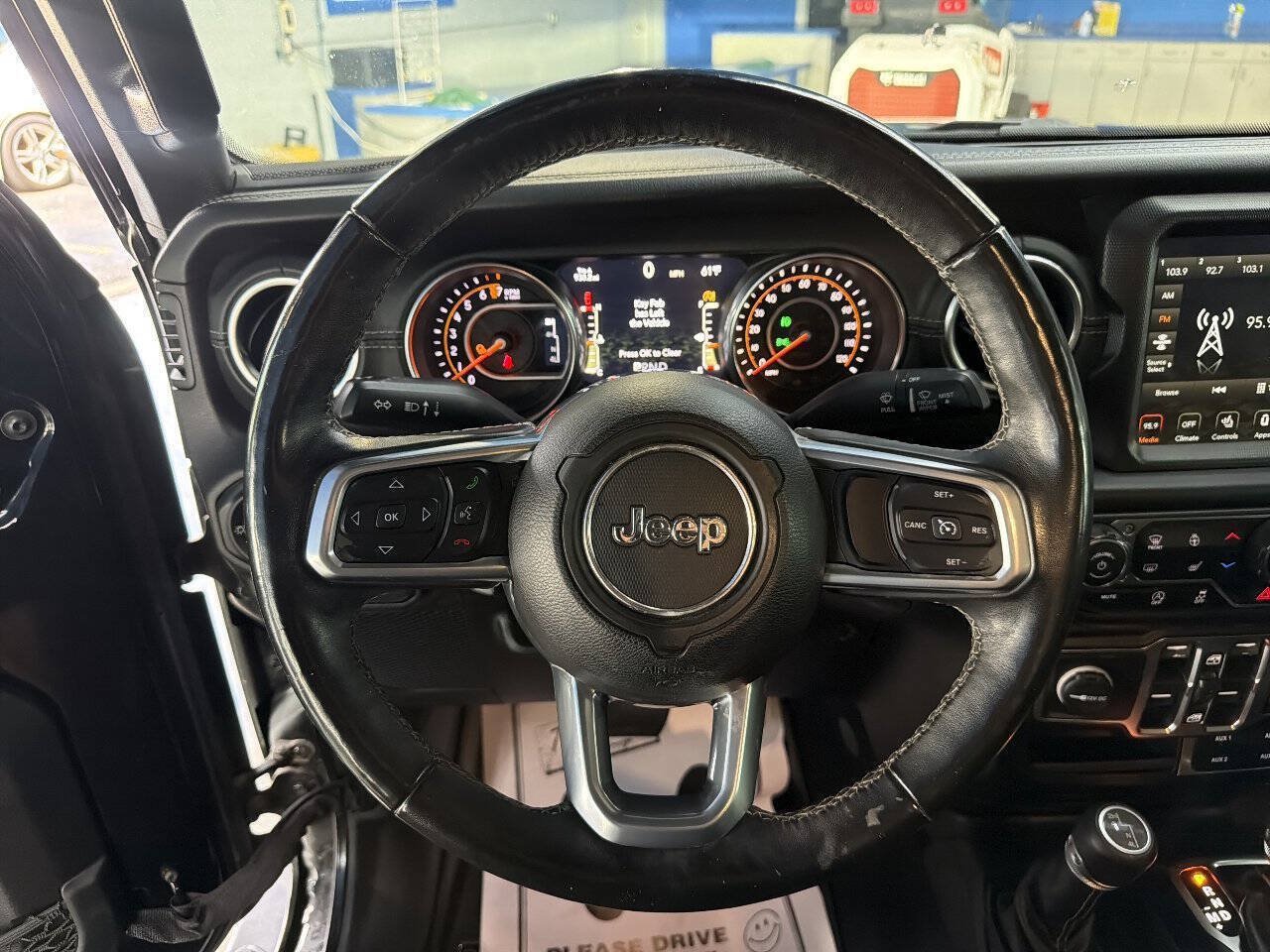 Used 2020 Jeep Gladiator Overland w/ Uconnect 4C Nav & Sound Group AWD/4WD image 22