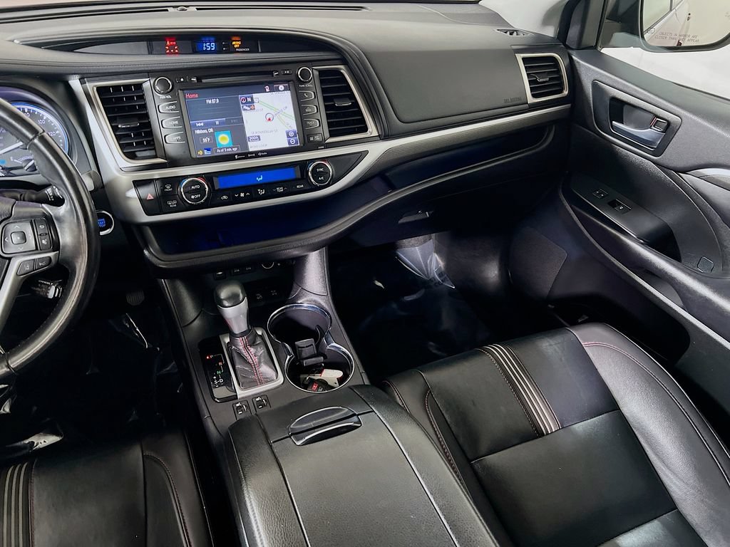 Certified 2019 Toyota Highlander SE AWD/4WD image 21