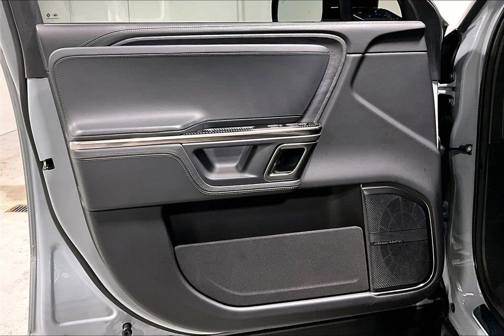 Used 2023 Rivian R1T Adventure image 20