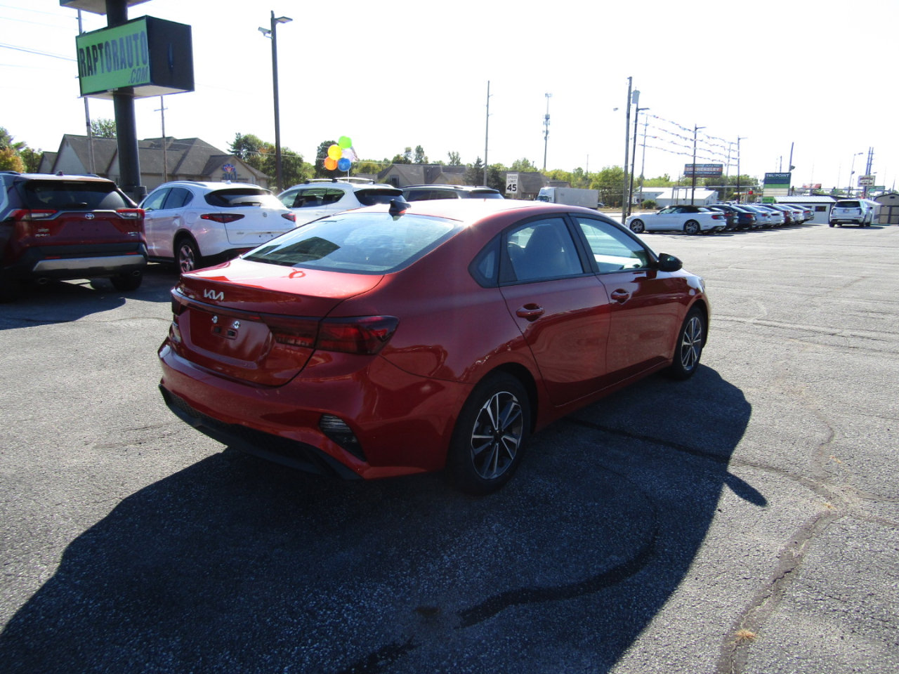 Used 2022 Kia Forte LXS w/ LXS Technology Package image 7