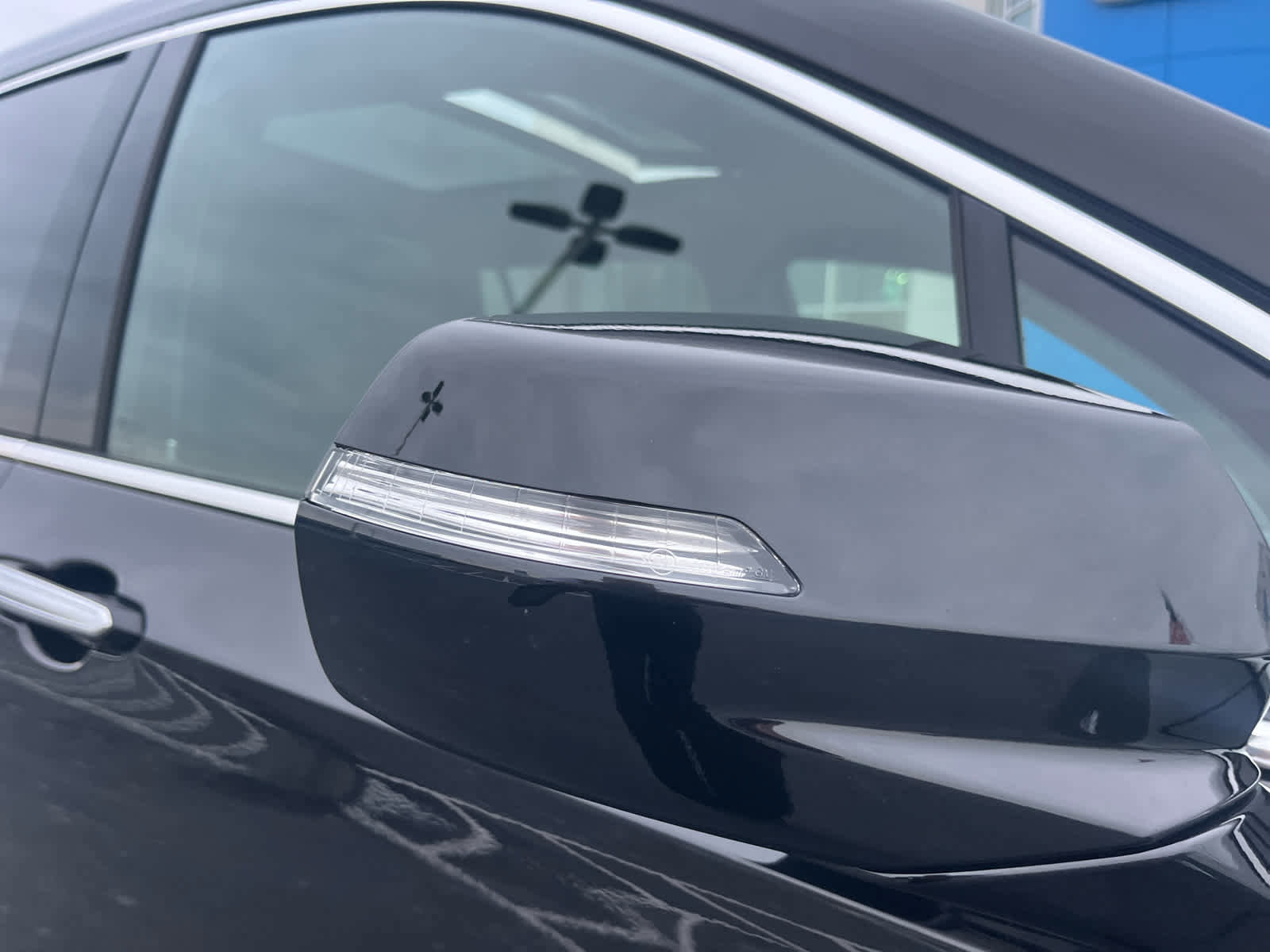 Used 2025 Cadillac XT6 Premium Luxury image 16