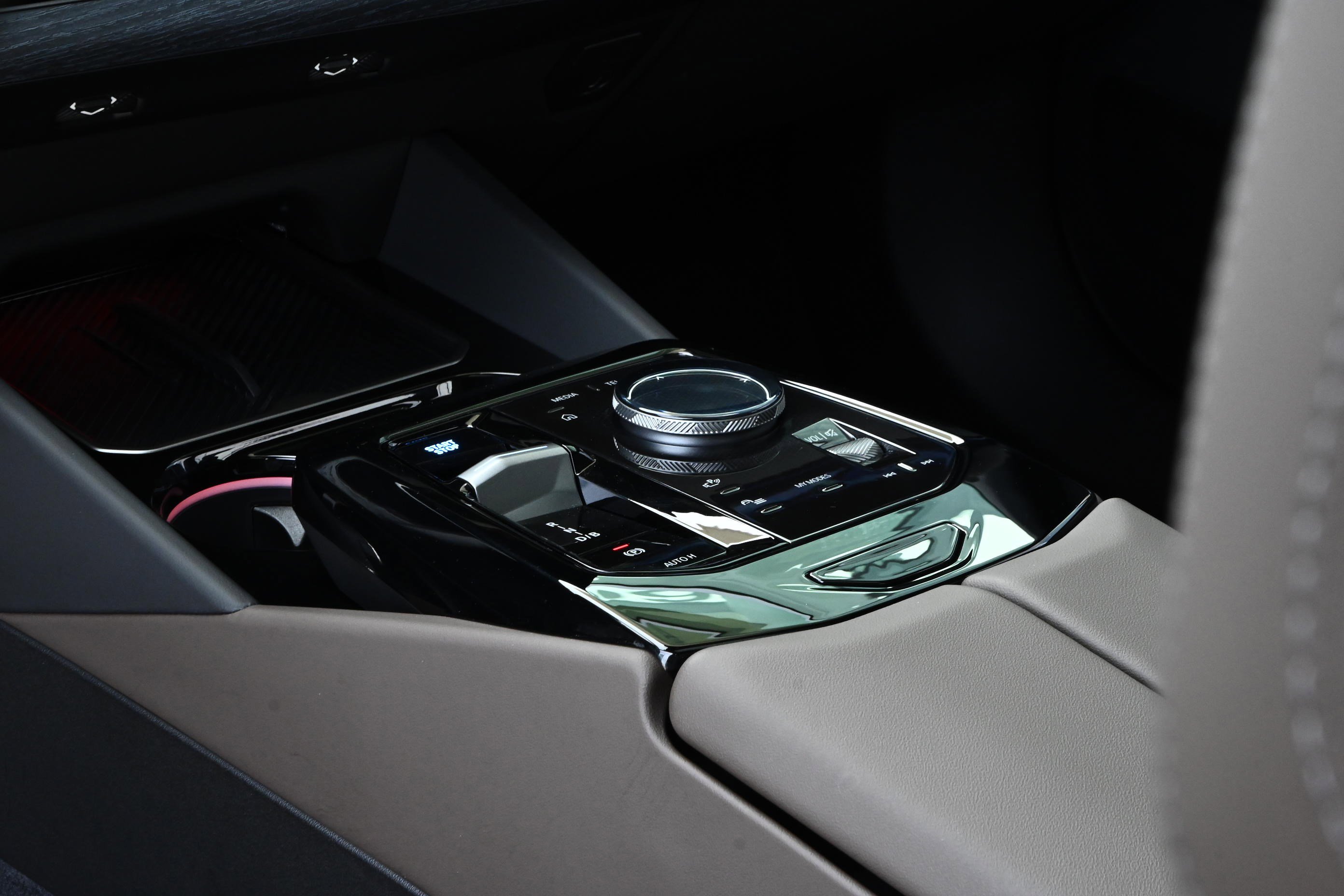 Used 2026 BMW i5 eDrive40 w/ M Sport Package image 21