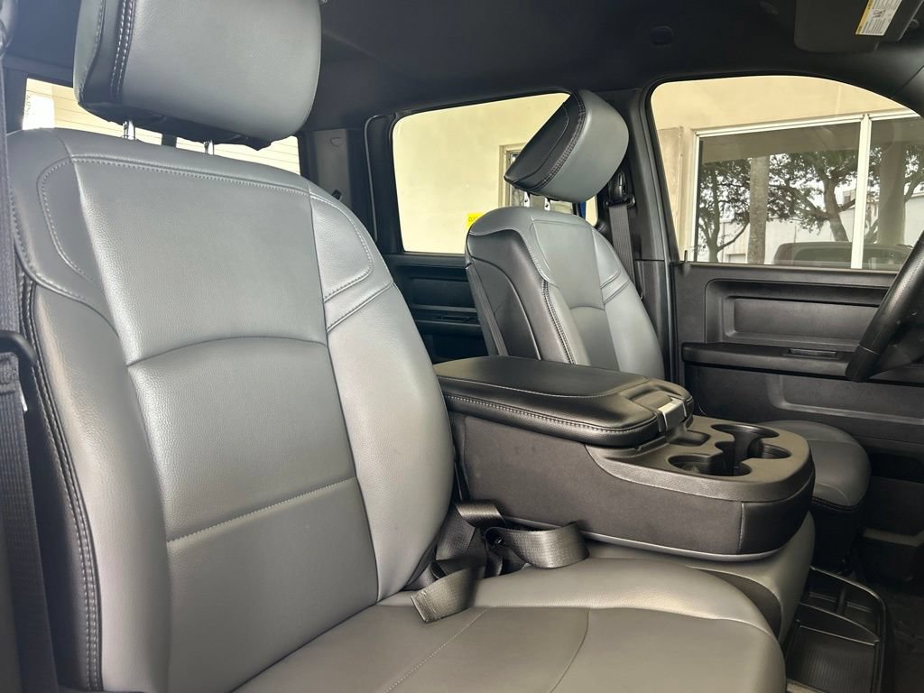 Used 2025 RAM 3500 Tradesman AWD/4WD image 23