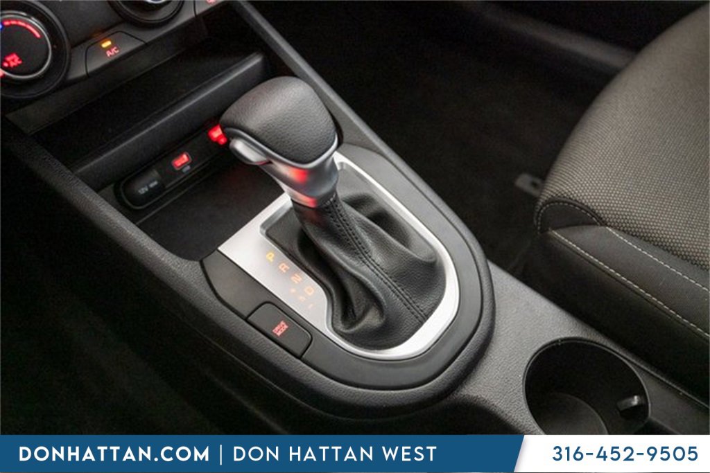 Used 2024 Kia Forte LXS image 13