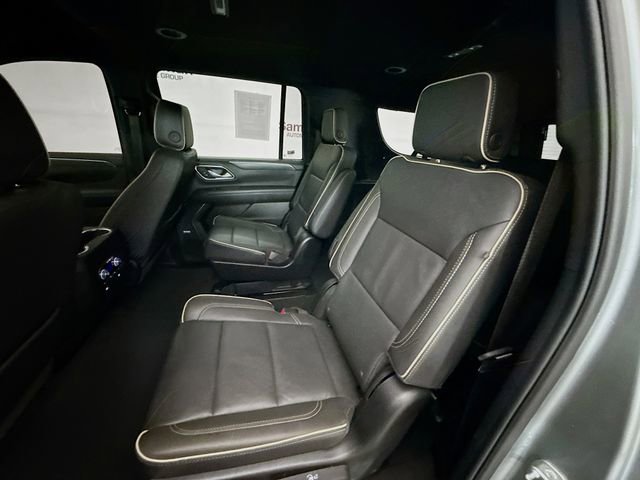 Used 2024 GMC Yukon XL SLT w/ SLT Luxury Package image 26