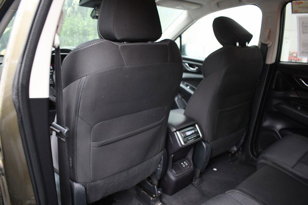 Used 2023 Subaru Ascent Premium w/ Convenience Package AWD/4WD image 21