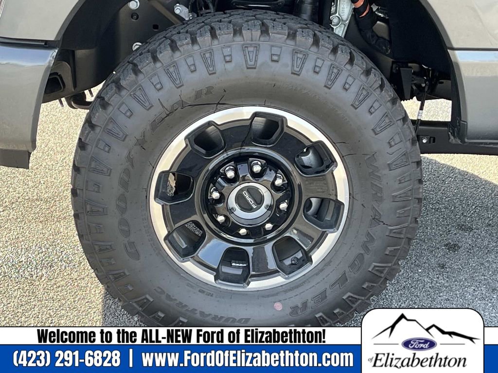 New 2025 Ford F350 Lariat w/ Lariat Ultimate Package image 10