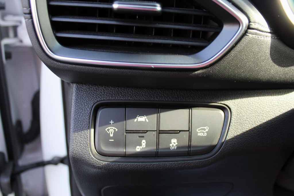 Used 2019 Hyundai Santa Fe Limited FWD image 13