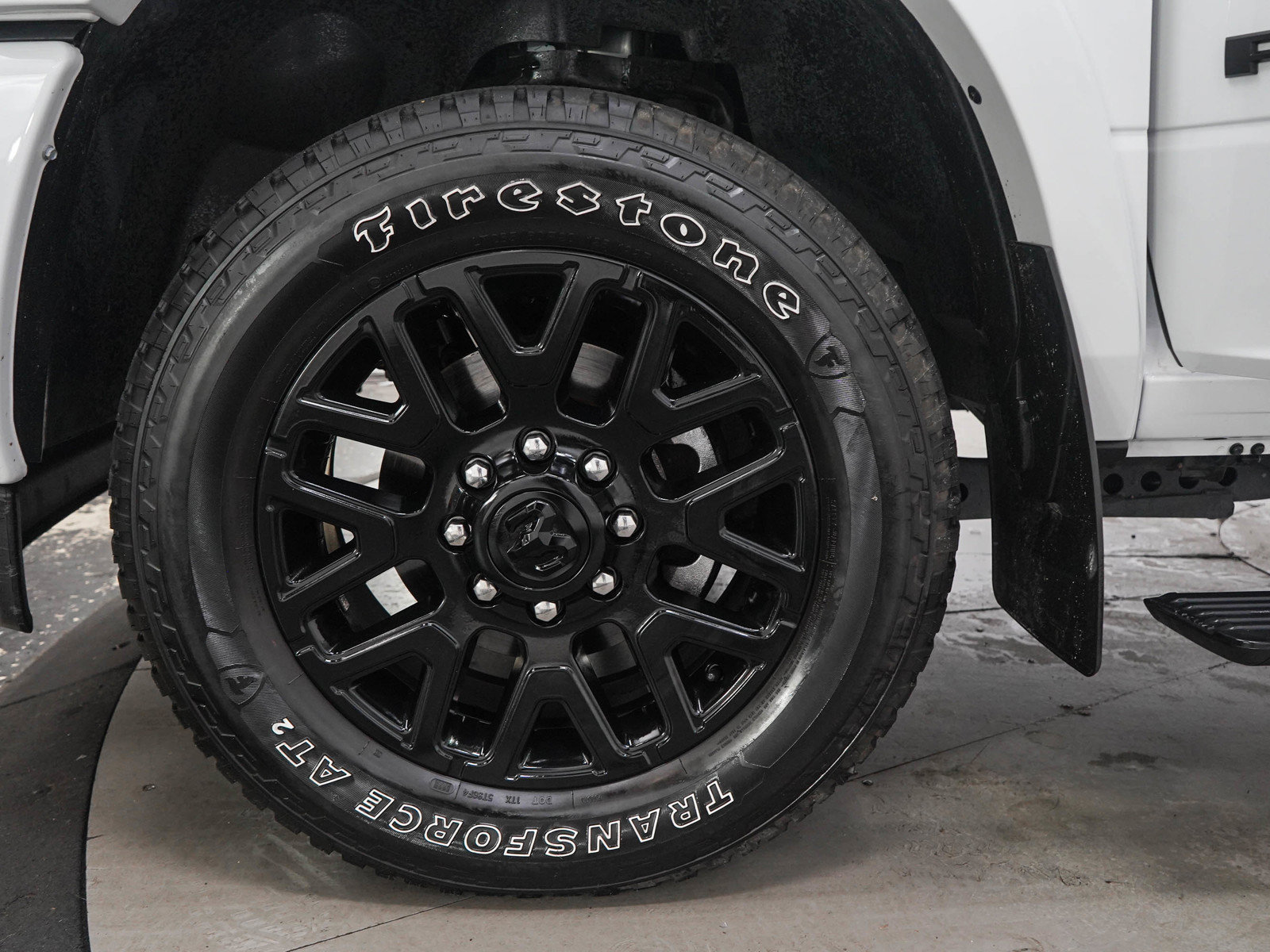 Used 2025 RAM 3500 Limited AWD/4WD image 32