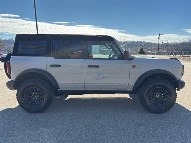 New 2026 Ford Bronco Badlands w/ Sasquatch Package image 5