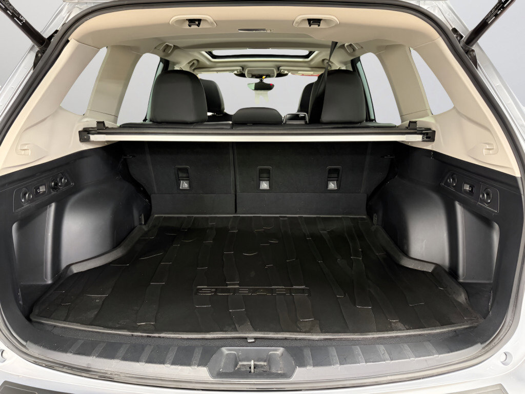 Certified 2023 Subaru Forester Limited image 9