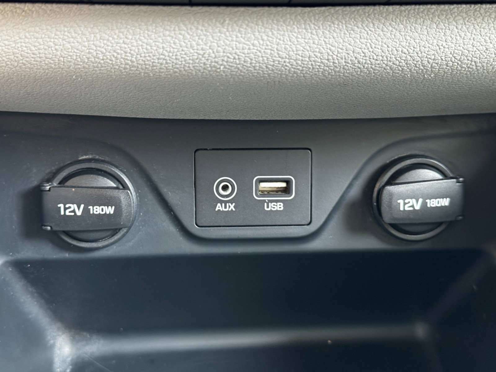 Used 2018 Hyundai Tucson SE image 26