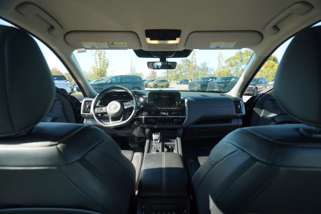 Used 2023 Nissan Pathfinder SL image 24