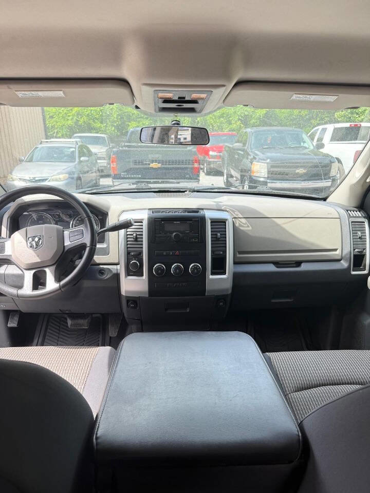 Used 2011 RAM 1500 Classic SLT image 12