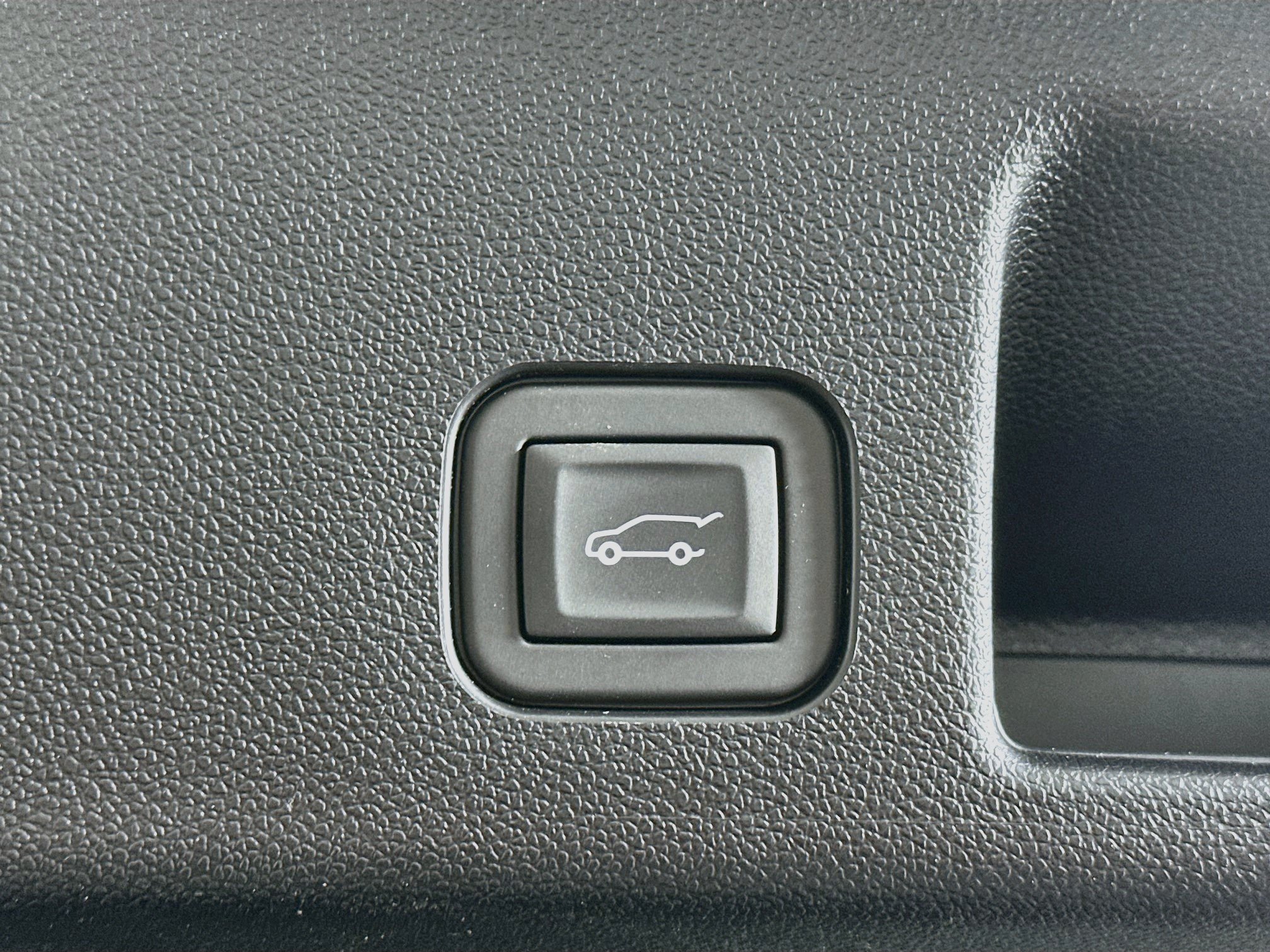Used 2024 Chevrolet Equinox EV LT FWD image 30