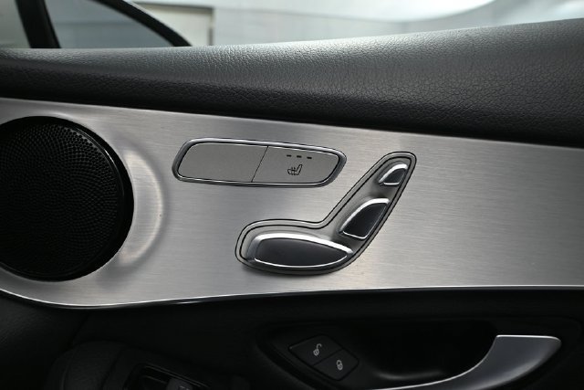 Used 2019 Mercedes-Benz GLC 300 image 39