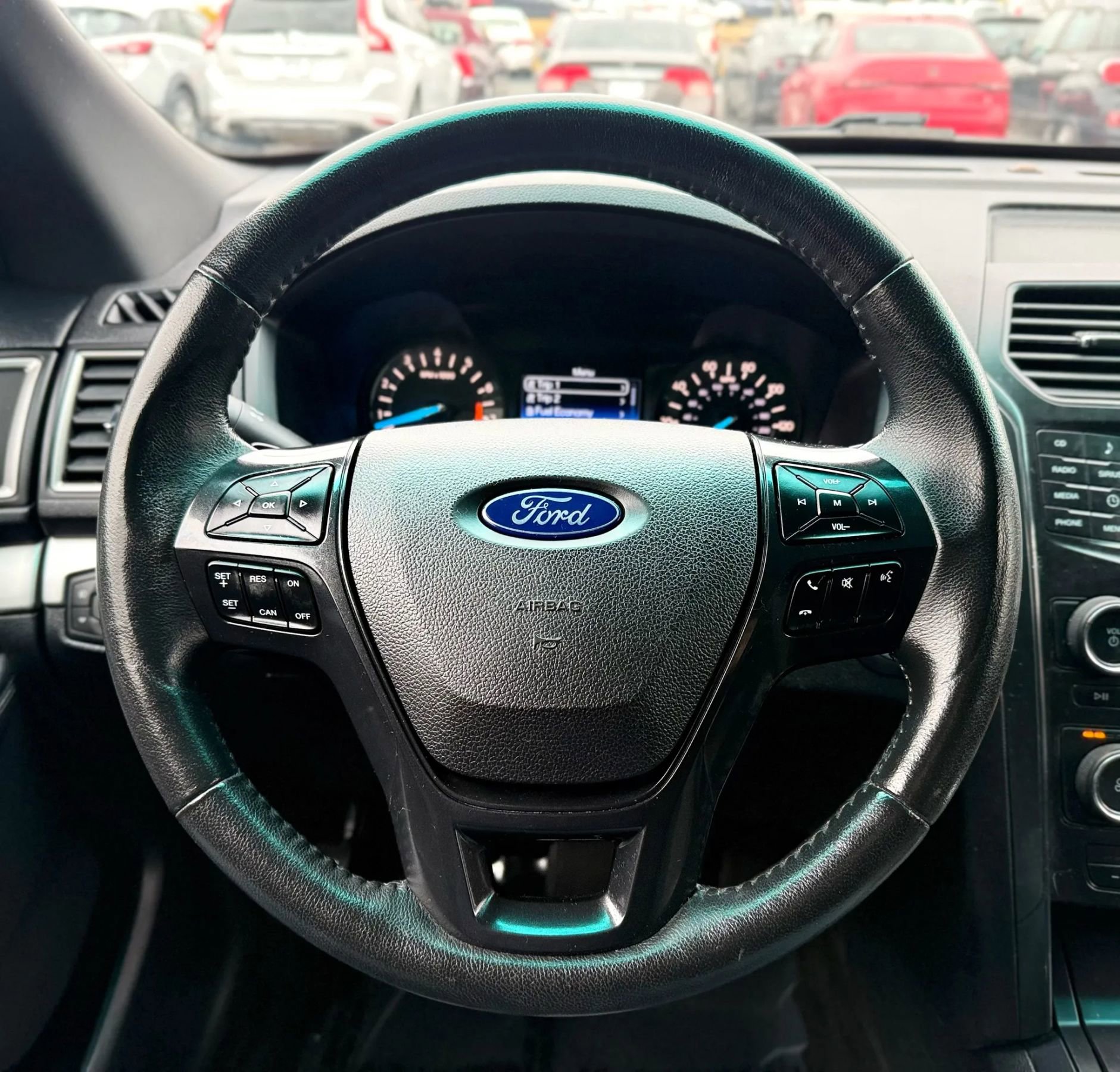 Used 2016 Ford Explorer XLT image 12