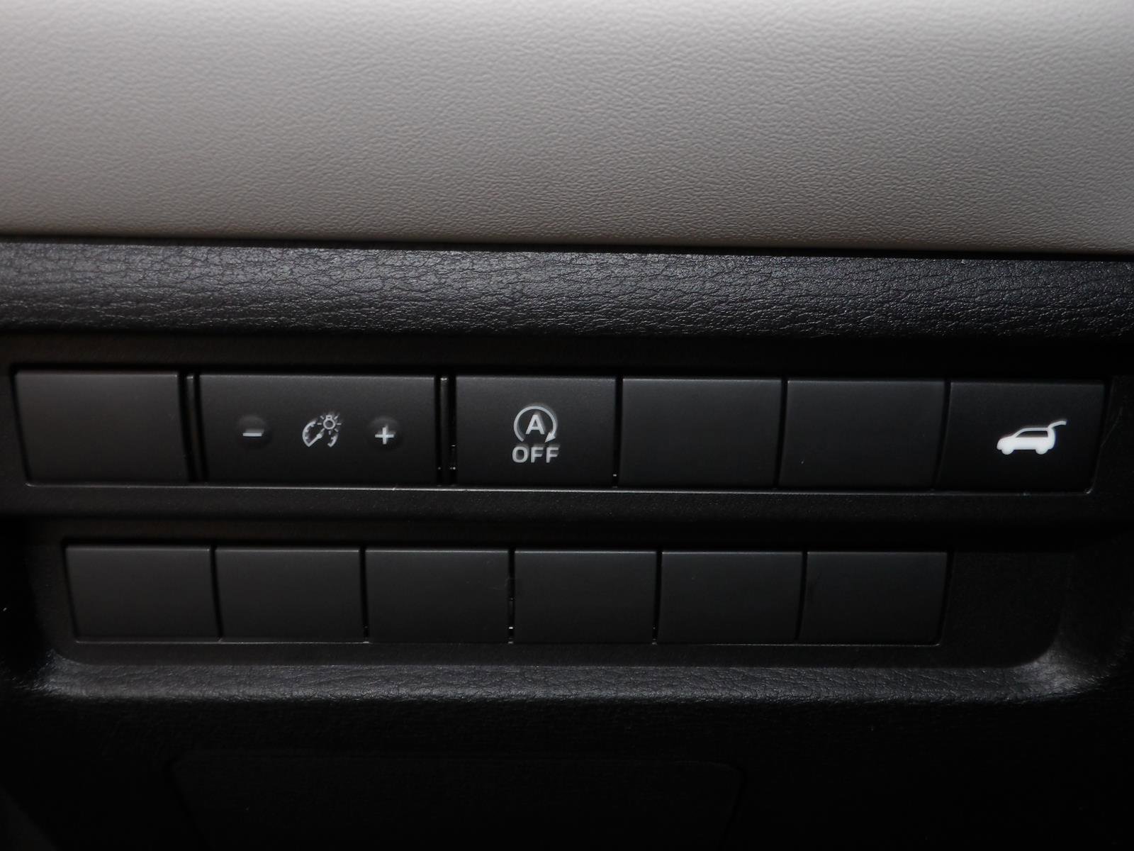 New 2026 Mitsubishi Outlander SE image 30