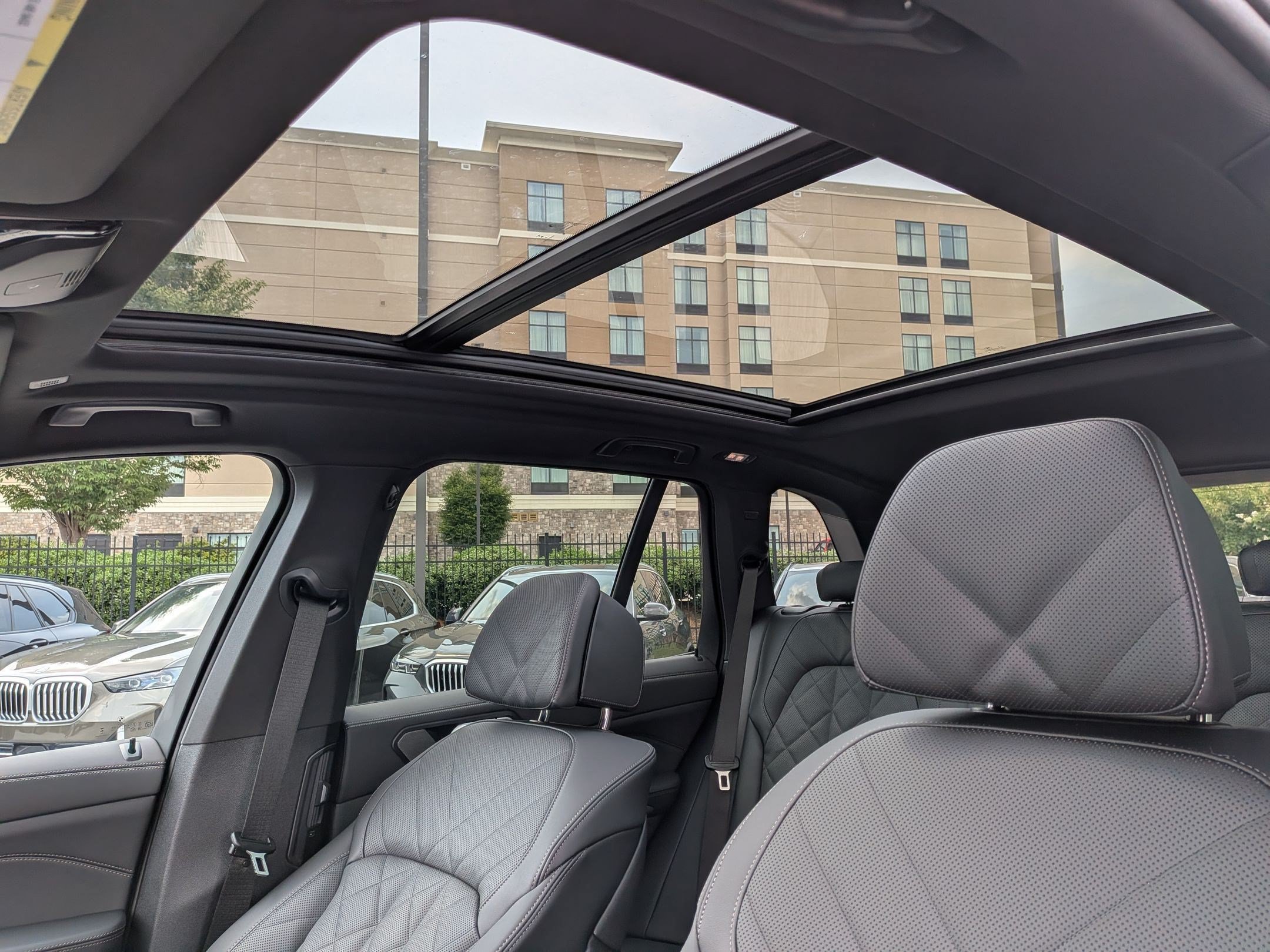 New 2026 BMW X5 xDrive40i w/ M Sport Package AWD/4WD image 17