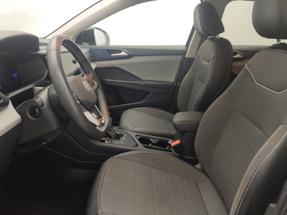 Used 2023 Volkswagen Taos SE FWD image 17