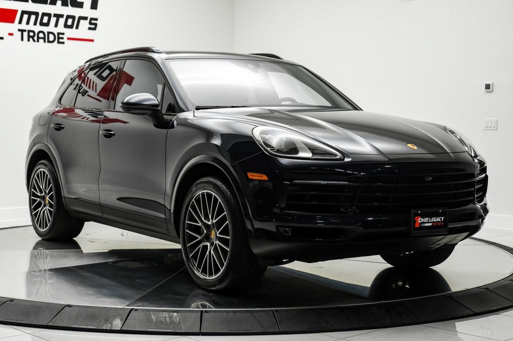 Used 2023 Porsche Cayenne w/ Premium Package AWD/4WD image 5