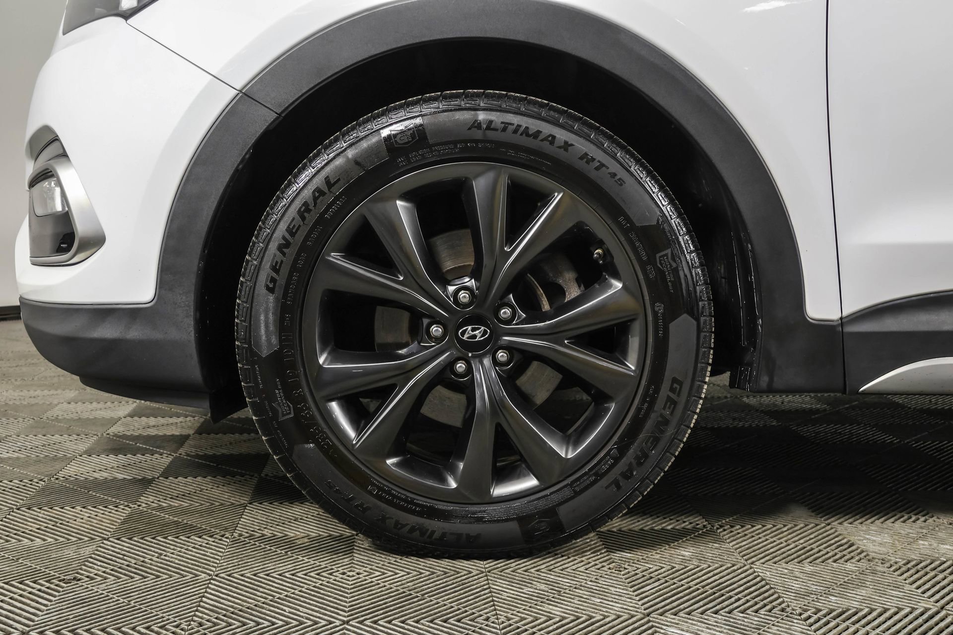 Used 2017 Hyundai Santa Fe Sport w/ 2.0T Ultimate Tech Package 05 image 25