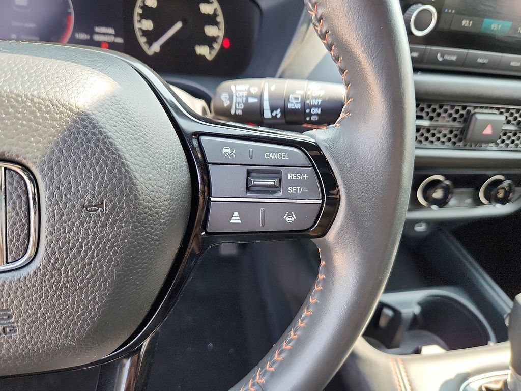 Used 2025 Honda HR-V Sport image 17