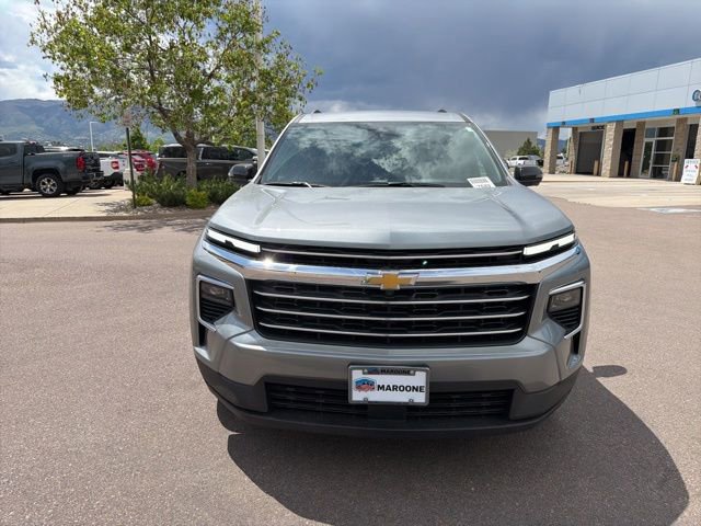 New 2026 Chevrolet Traverse LT w/ Driver Confidence Package AWD/4WD image 2