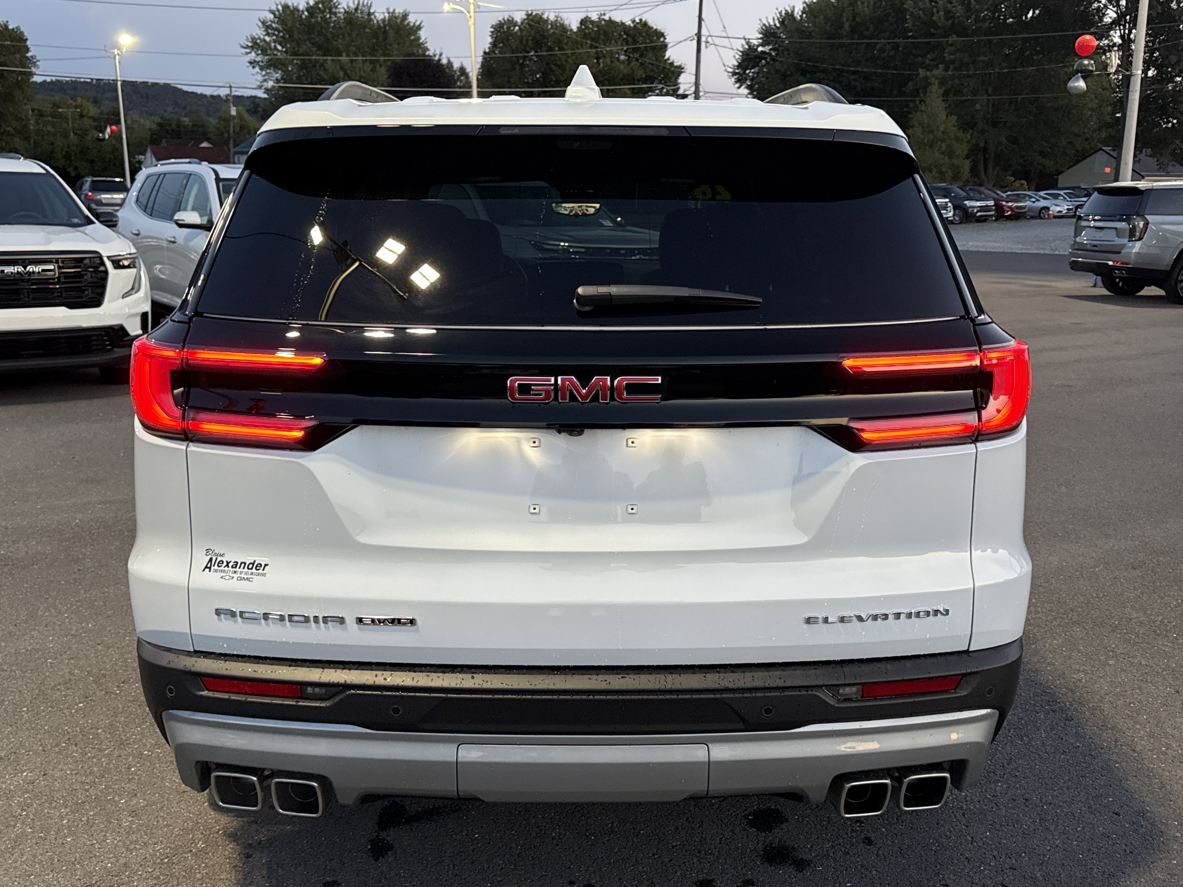New 2026 GMC Acadia Elevation w/ Elevation Premium Package image 4