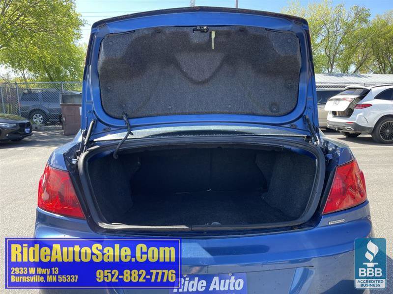 Used 2009 Chrysler Sebring Touring w/ Electronics Convenience Group FWD image 25