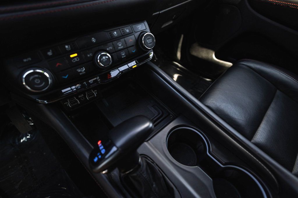 Used 2023 Dodge Durango R/T w/ Blacktop Package image 18