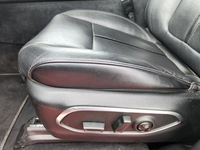 Used 2024 Jeep Wagoneer Series II w/ Flexible Seating Group RWD image 21