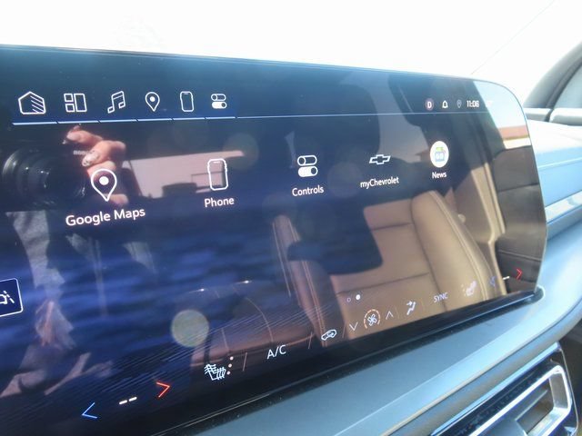 Used 2025 Chevrolet Traverse LT AWD/4WD image 19