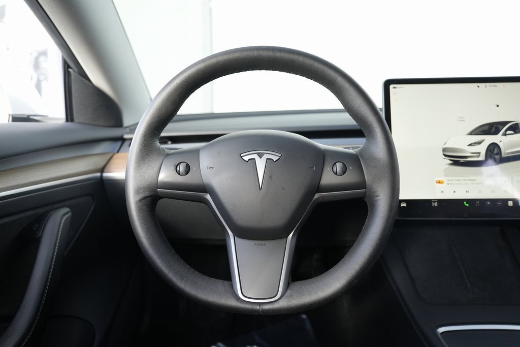 Used 2023 Tesla Model 3 Standard Range image 43