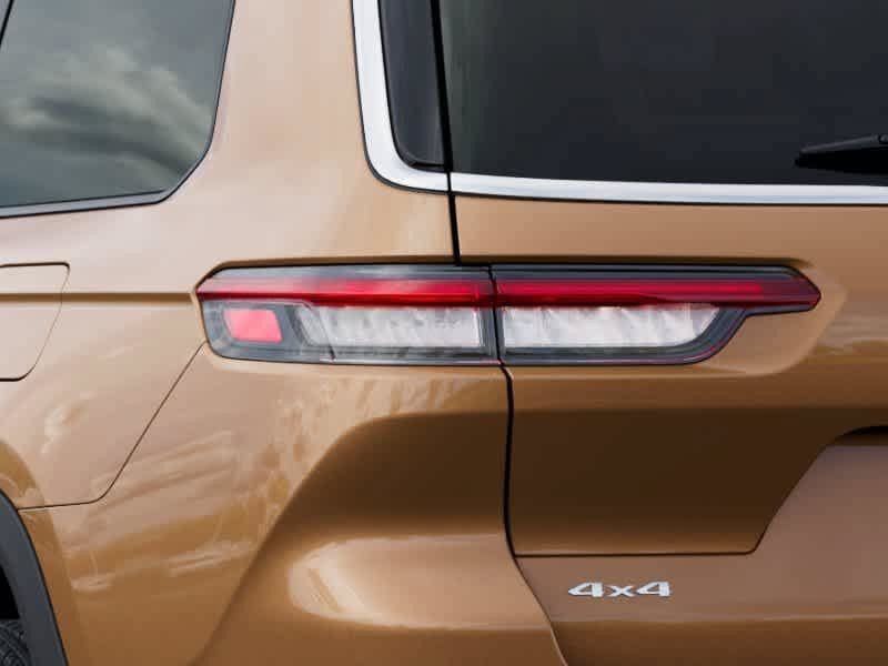 New 2026 Jeep Grand Cherokee L Limited AWD/4WD image 9