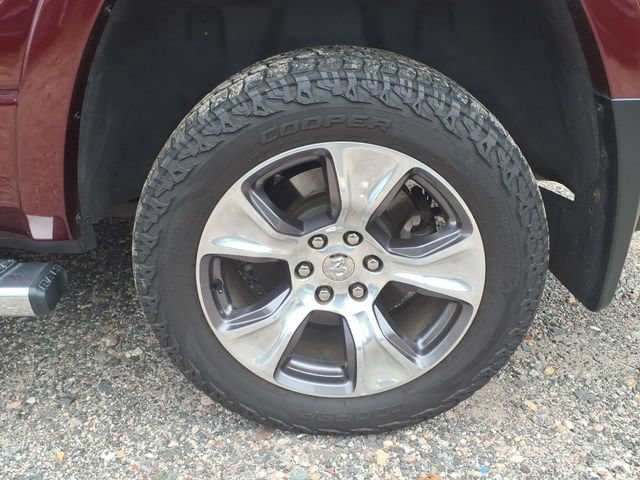 Used 2021 RAM 1500 Laramie AWD/4WD image 9