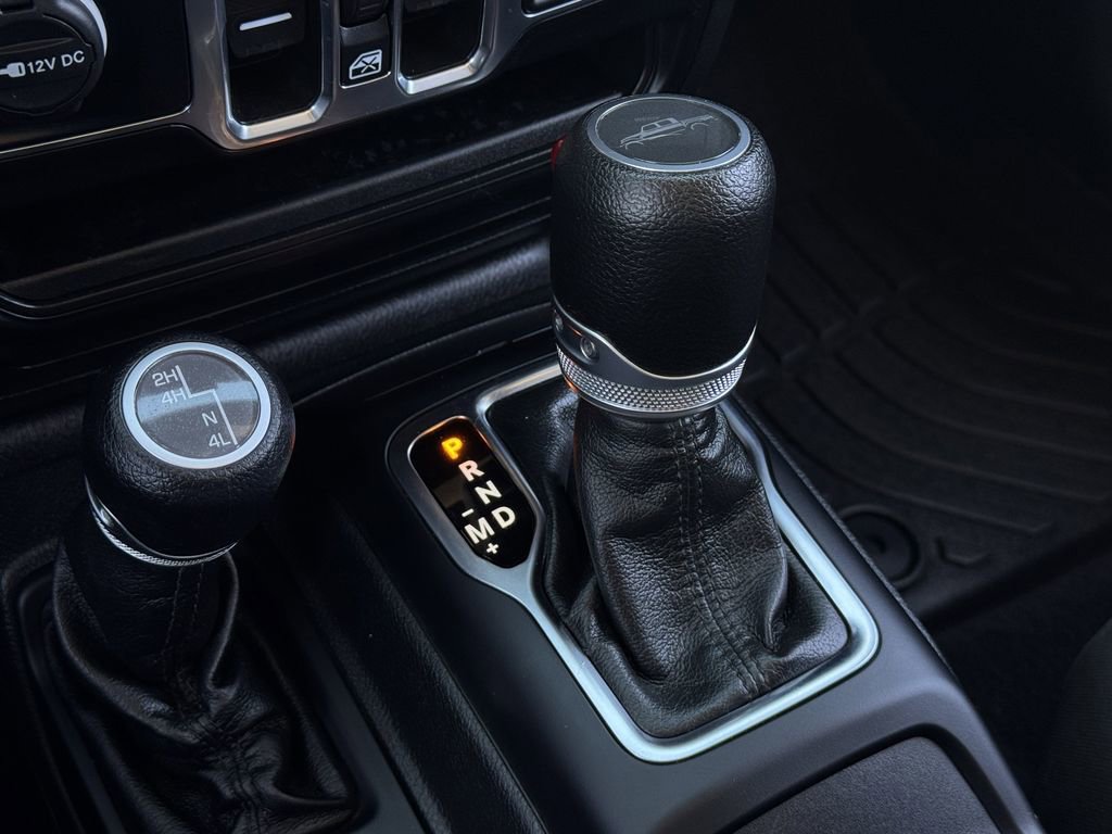 Used 2022 Jeep Gladiator Sport AWD/4WD image 19