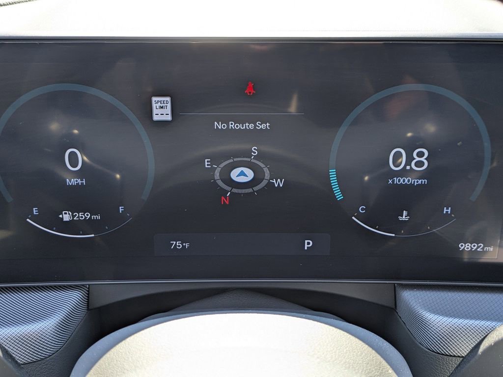 Used 2025 Hyundai Elantra Sport image 31